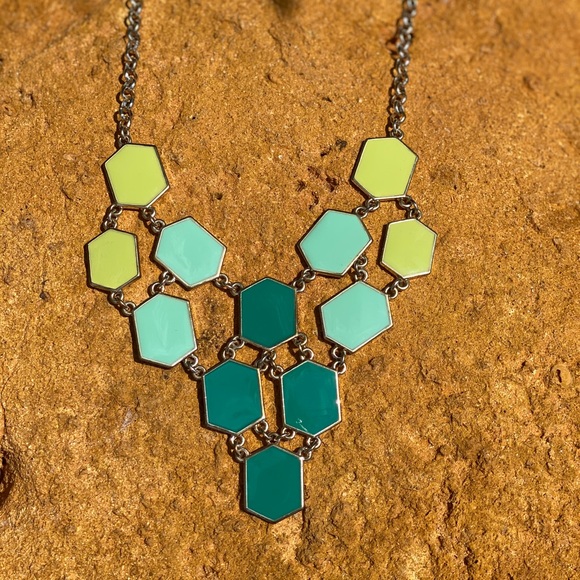 Beautiful Teal Stone Necklace - Picture 4 of 6